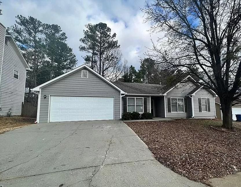 1st image of 660 Saddle Shoals Dr
