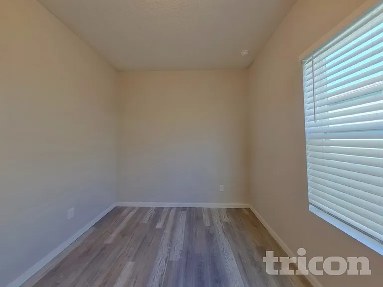 1073 Cades Cove Way — Photo 10