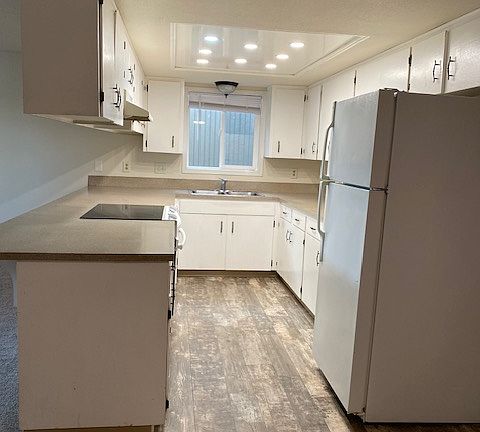 4th image of 2496 Wintergreen Ave NW