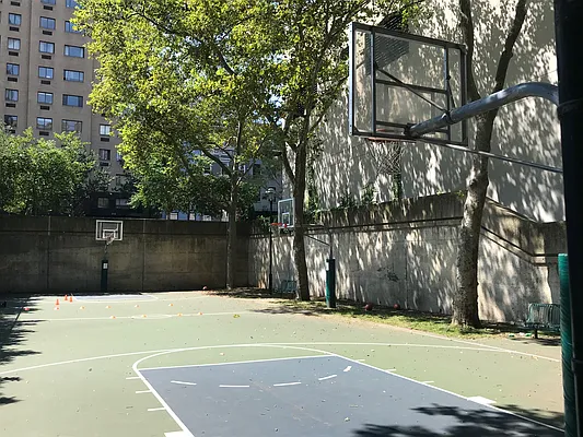 Rented by JSG Realty Corp | media 22