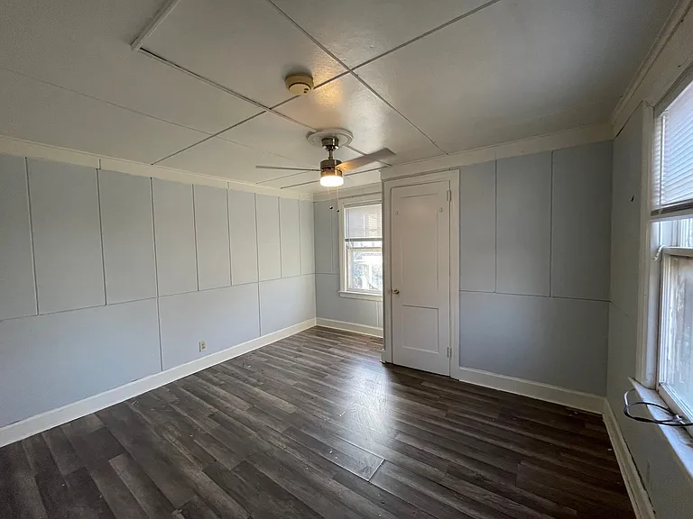 908 S Park St #3 — Photo 4