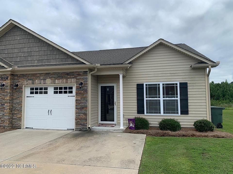 1st image of 2237 Sweet Bay Dr #B