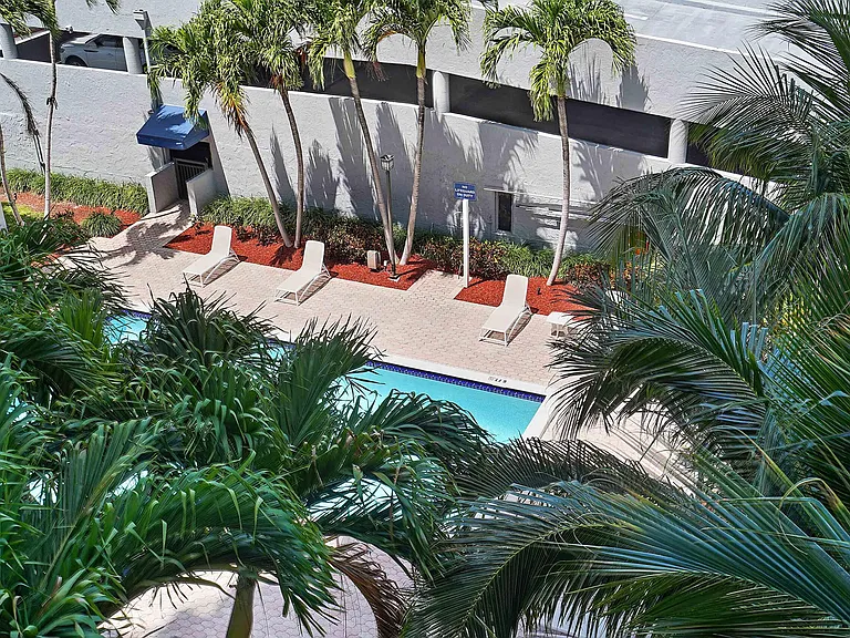 3031 N Ocean Blvd #501 — Photo 17