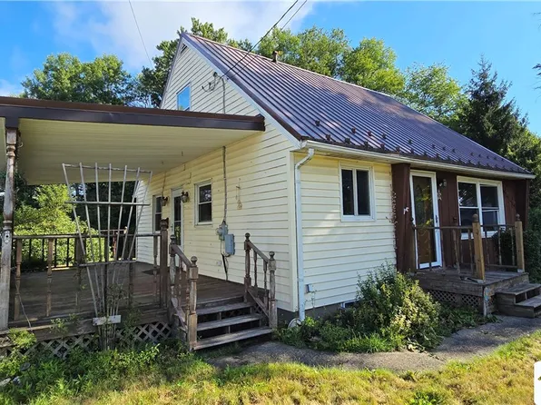 6 Fuller St, Mount Jewett, PA 16740