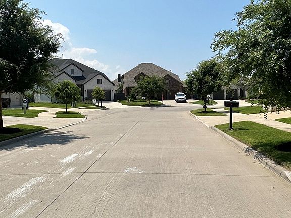 5th image of 5109 Shallow Pond Dr