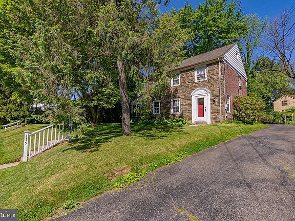 4th image of 119 W Stratford Ave