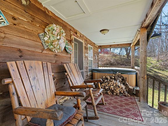 5th image of 186 Creekmont Dr