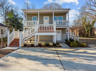 223 W 5th St, Washington, NC 27889