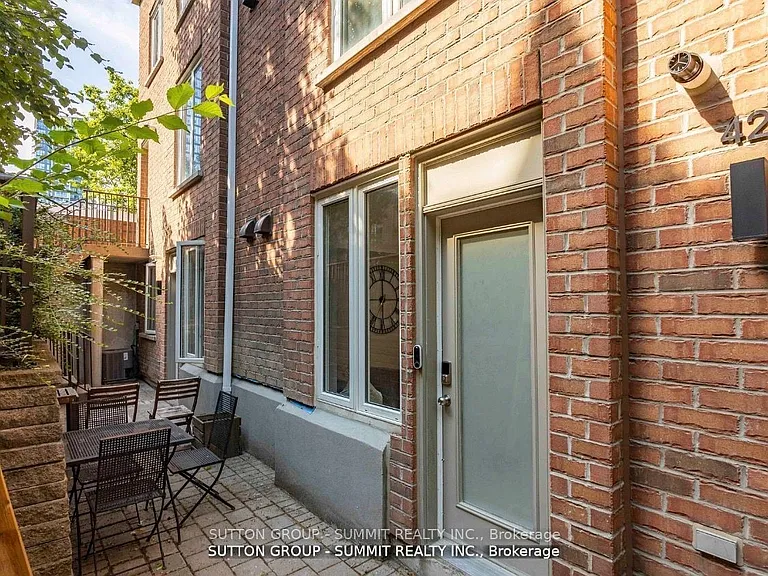 12 Douro St #421 — Photo 5