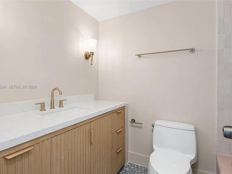4747 Collins Ave #709 — Photo 12