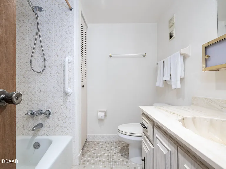 1415 Ocean Shore Blvd #M110 — Photo 16
