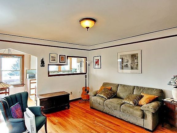 4th image of 220 W Olympic Pl APT 202