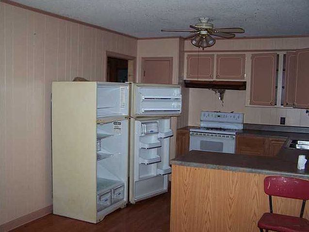 2nd image of 7364 Sidneys Rd