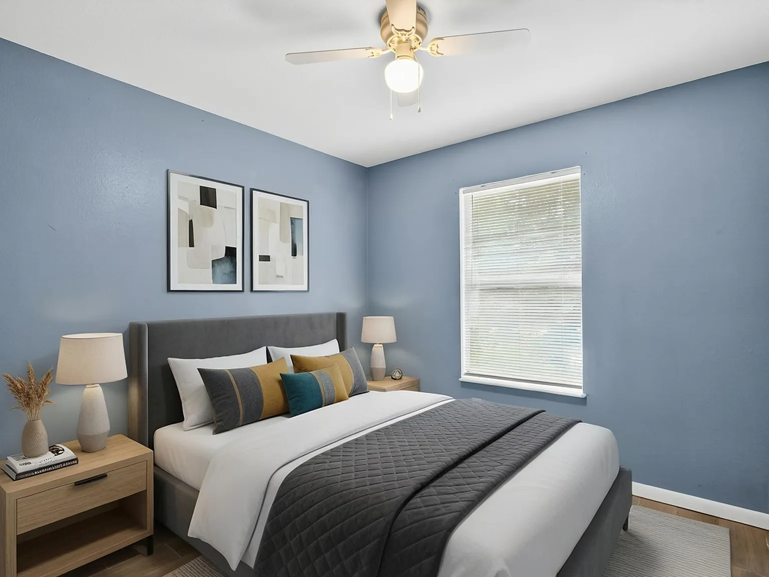 3 bed, 800 sqft, $1,290 — Photo 3