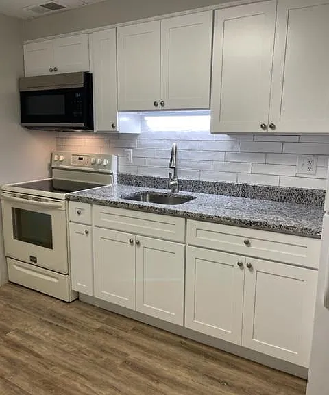 31 W Main St #2 — Photo 10