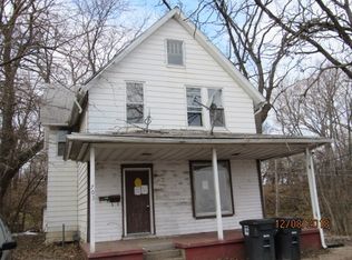 703 1/2 11th Street A, Moline, IL 61265