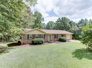 3958 River Rd, Ellenwood, GA 30294