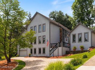 1524 Thackeray Dr, Louisville, KY 40205