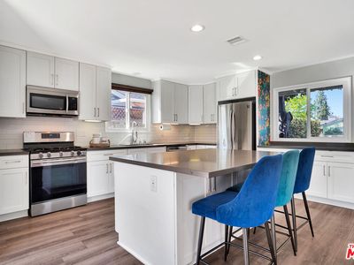 8008 McLaren Ave, Canoga Park, CA, 91304