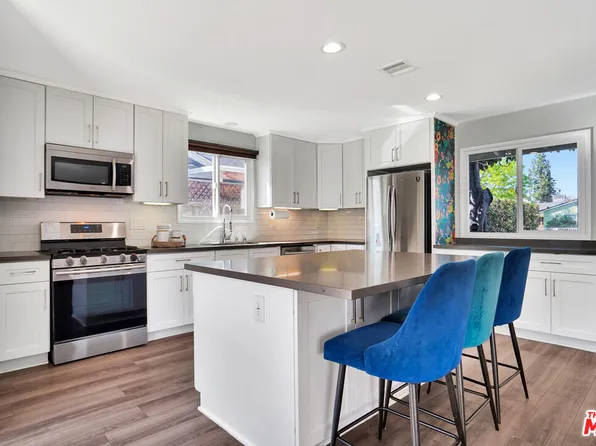 8008 McLaren Ave, Canoga Park, CA 91304