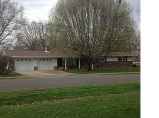 605 W Lafayette St, Staunton, IL