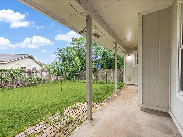 12817 Hymeadow Dr #B — Photo 15