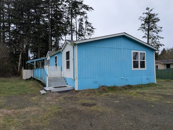 673 Duck Lake Dr NE, Ocean Shores, WA 98569