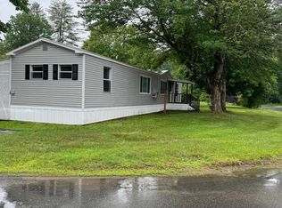 27 Oakwood Cir, Charlestown, NH 03603