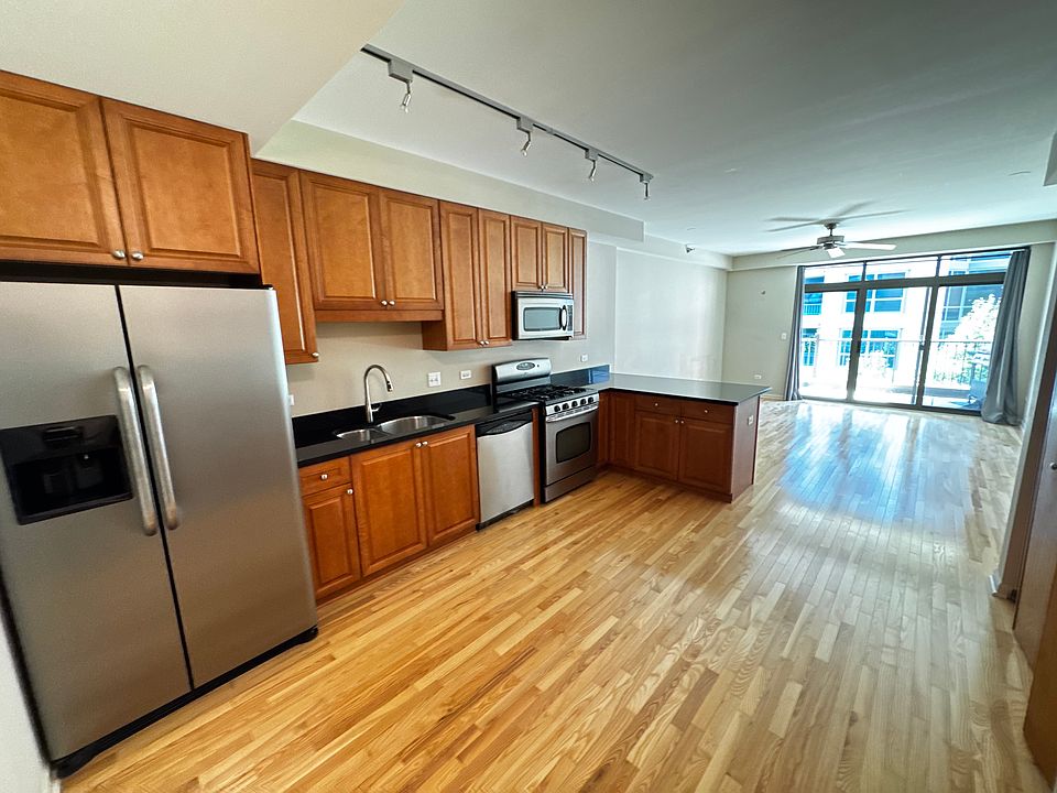 1st image of 1250 S Michigan Ave #410