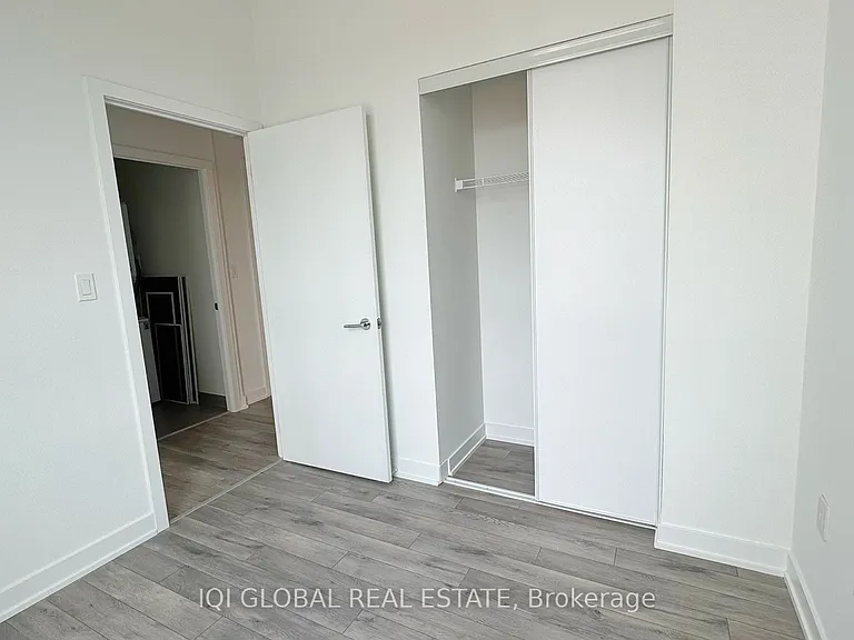 1005 Dundas St E #556 — Photo 6