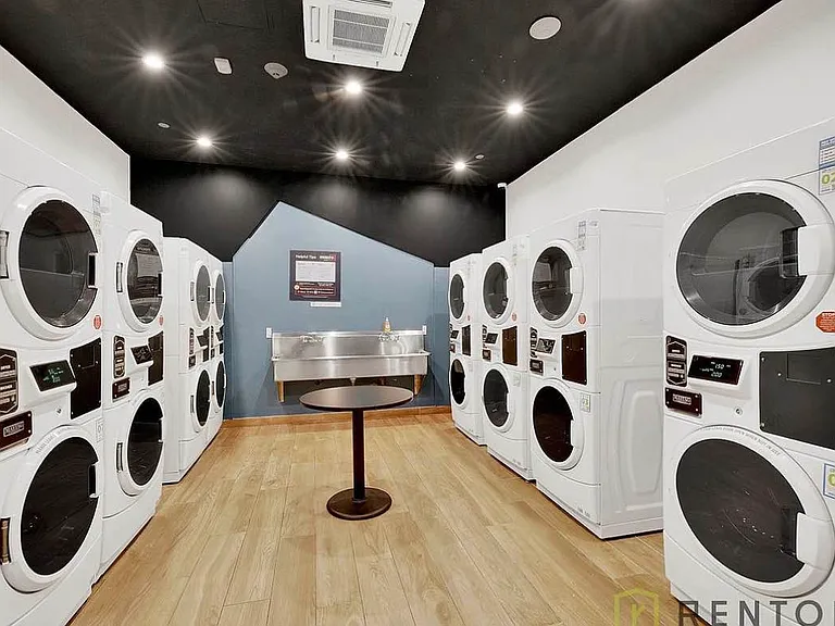 1875 Atlantic Ave #3J — Photo 11