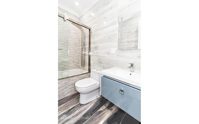 Rented by Douglas Elliman | media 7