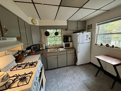 621 Cedar St — Photo 3