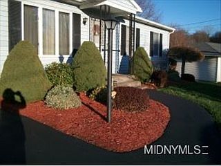 3rd image of 13 Sprucedale Ave