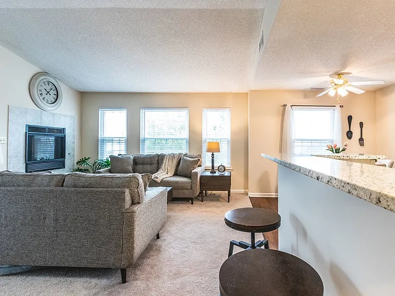 Windsong Place Apartments — Photo 133