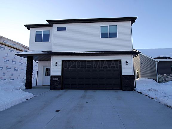 2nd image of 3819 32nd St S