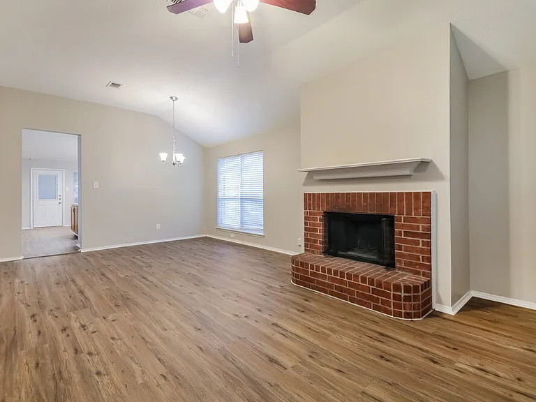 2632 Bent Brook Dr — Photo 4