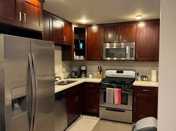 3169 Barbara Ct, Los Angeles, CA 90068