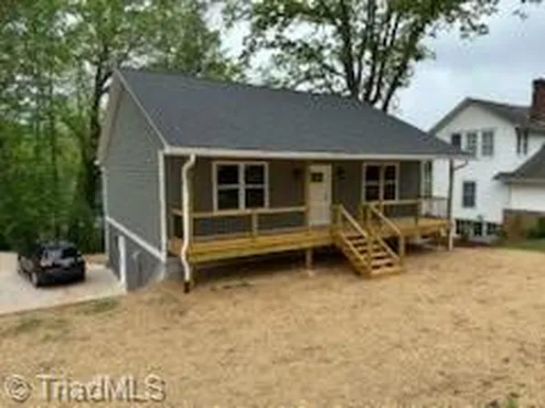801 9th St, North Wilkesboro, NC 28659