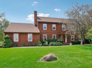 2335 Ann Rita Dr, Brookfield, WI 53045