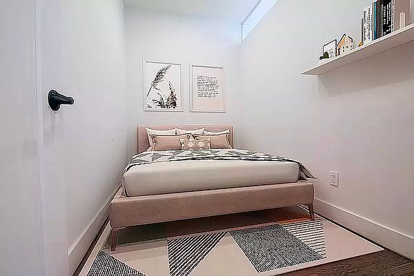 2nd image of 156 E 85th St #2L
