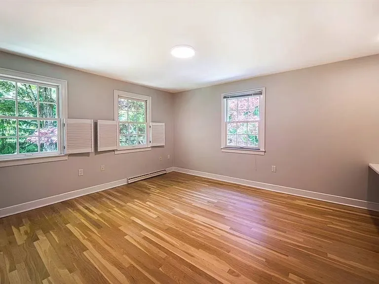 205 Grove St #205 — Photo 5