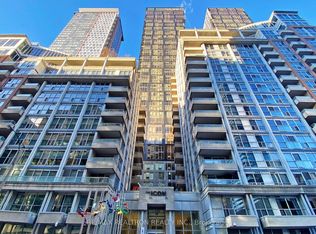 250 Wellington St W #330, Toronto, ON M5V 3P6