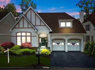 46 Hunters Run, Oakland, NJ 07436