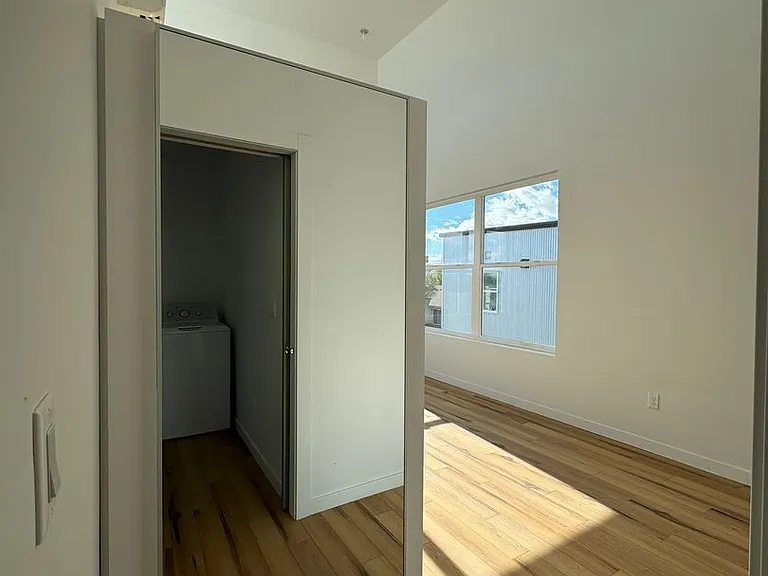404 E Windsor Ct #1 — Photo 21