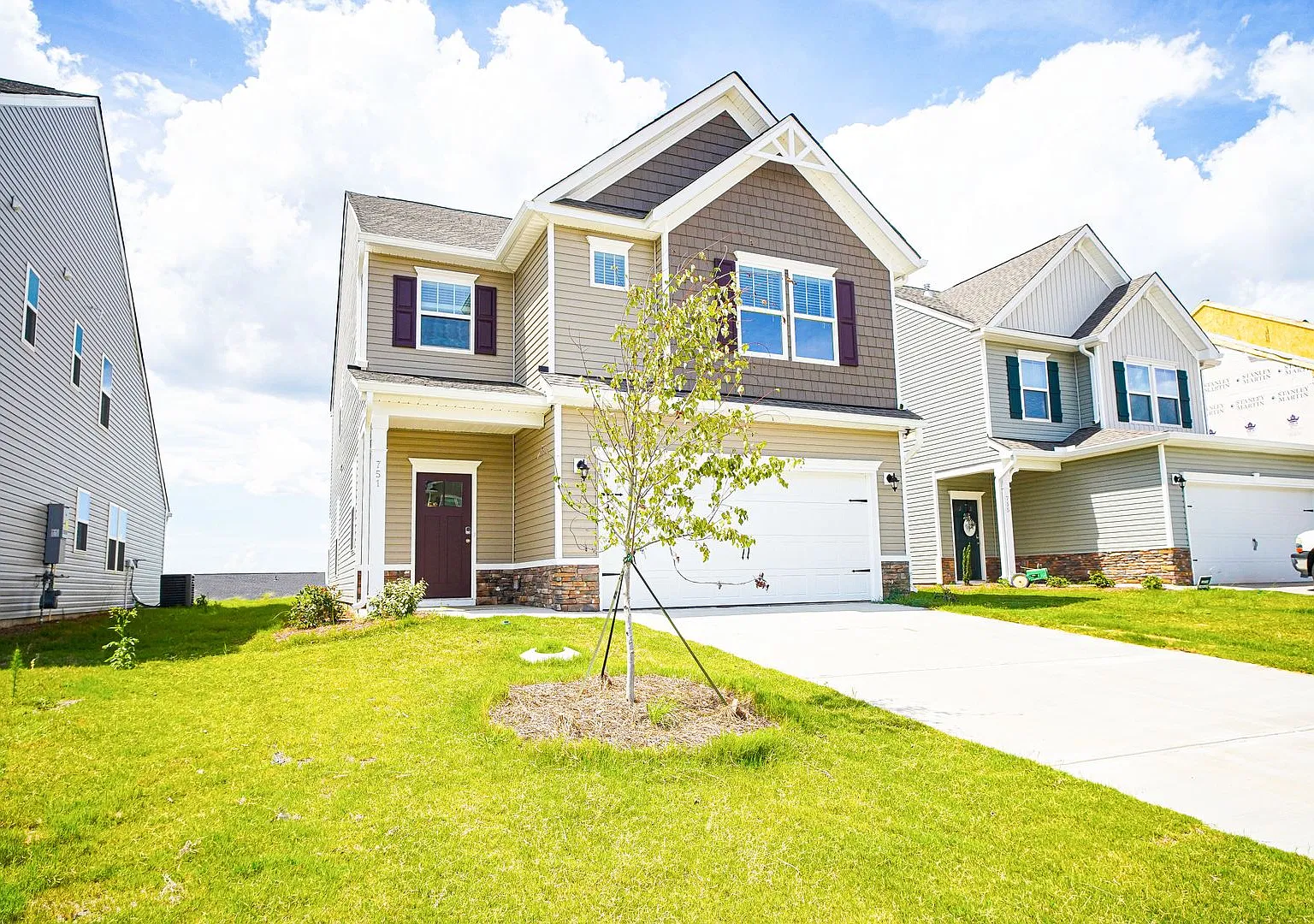 Ask About Our Current Move-In Special! Washer & Dryer Included In The Home! — Photo 3