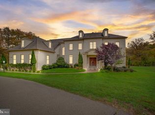 11561 Stuart Mill Rd, Oakton, VA 22124