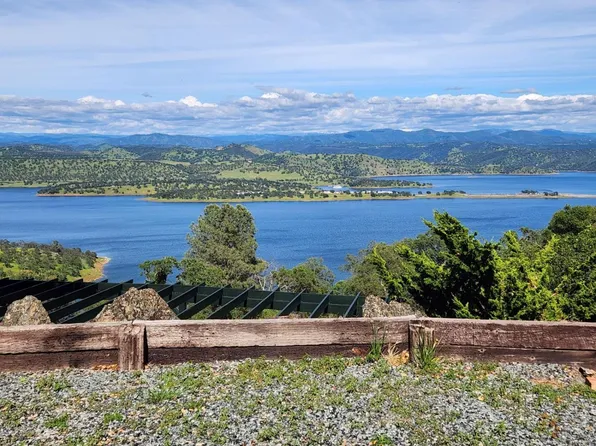 5183 Shetland Ct, Angels Camp, CA 95222