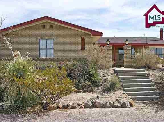 2nd image of 4404 Sandalwood Dr