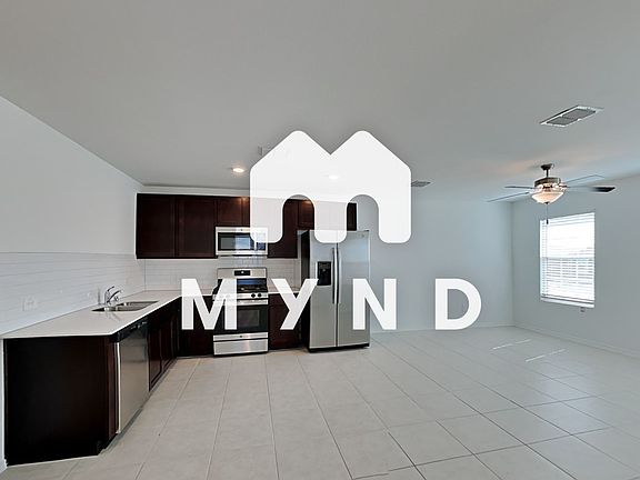 4th image of 3217 Crestone Dr